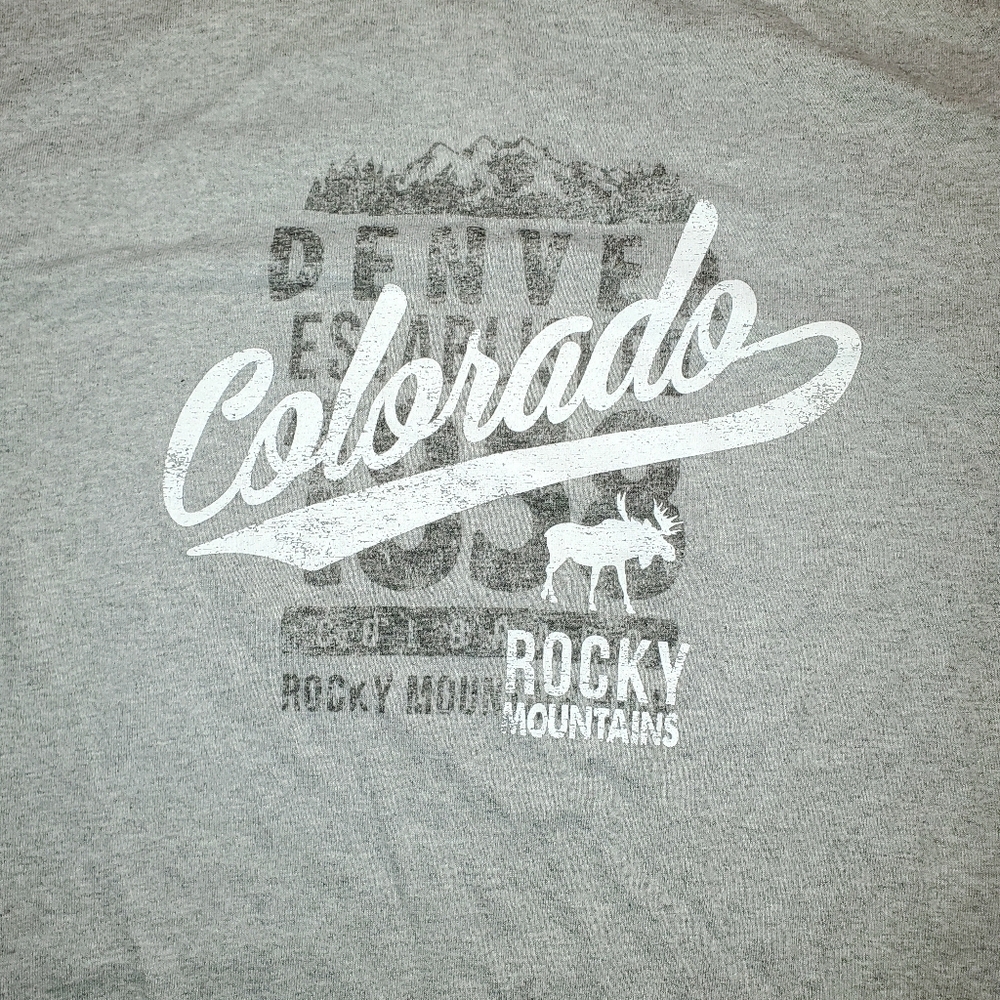 Denver Colorado Grey Tshirt w/ a Moose